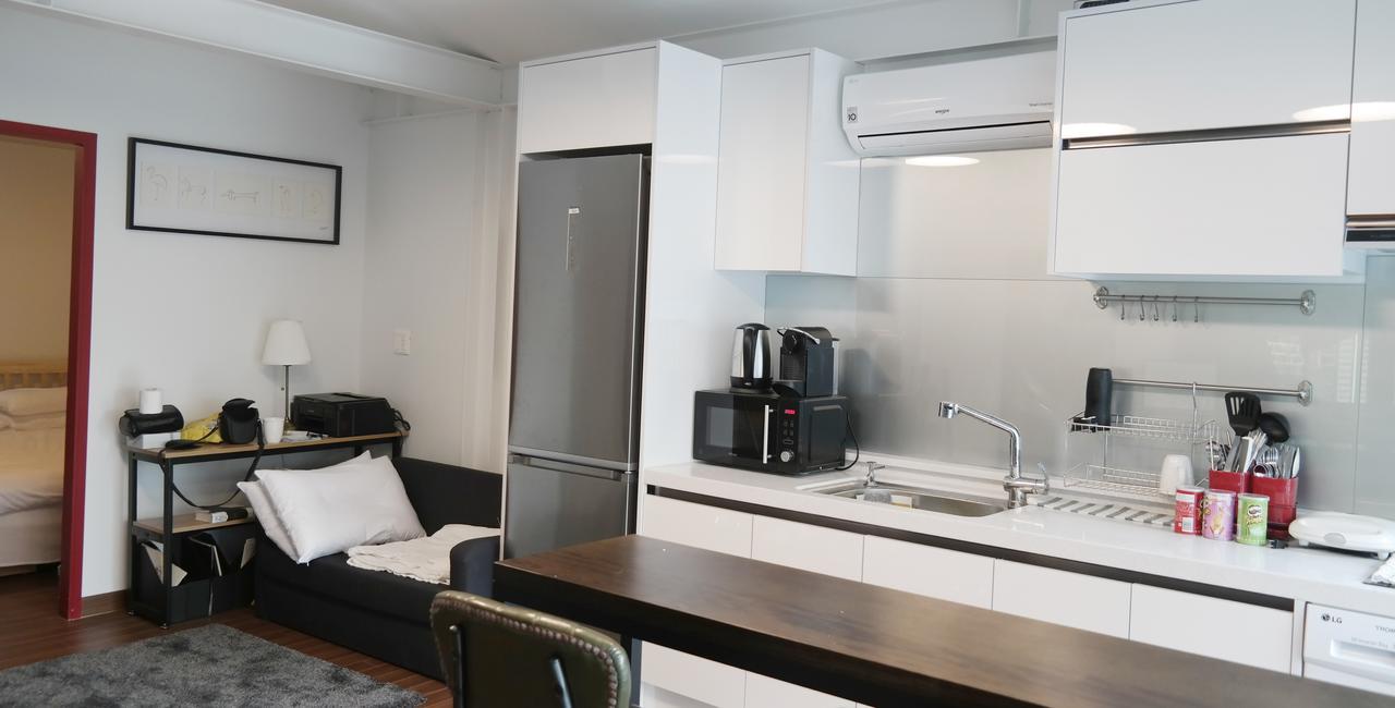 P.S Guesthouse Itaewon Сеул Экстерьер фото