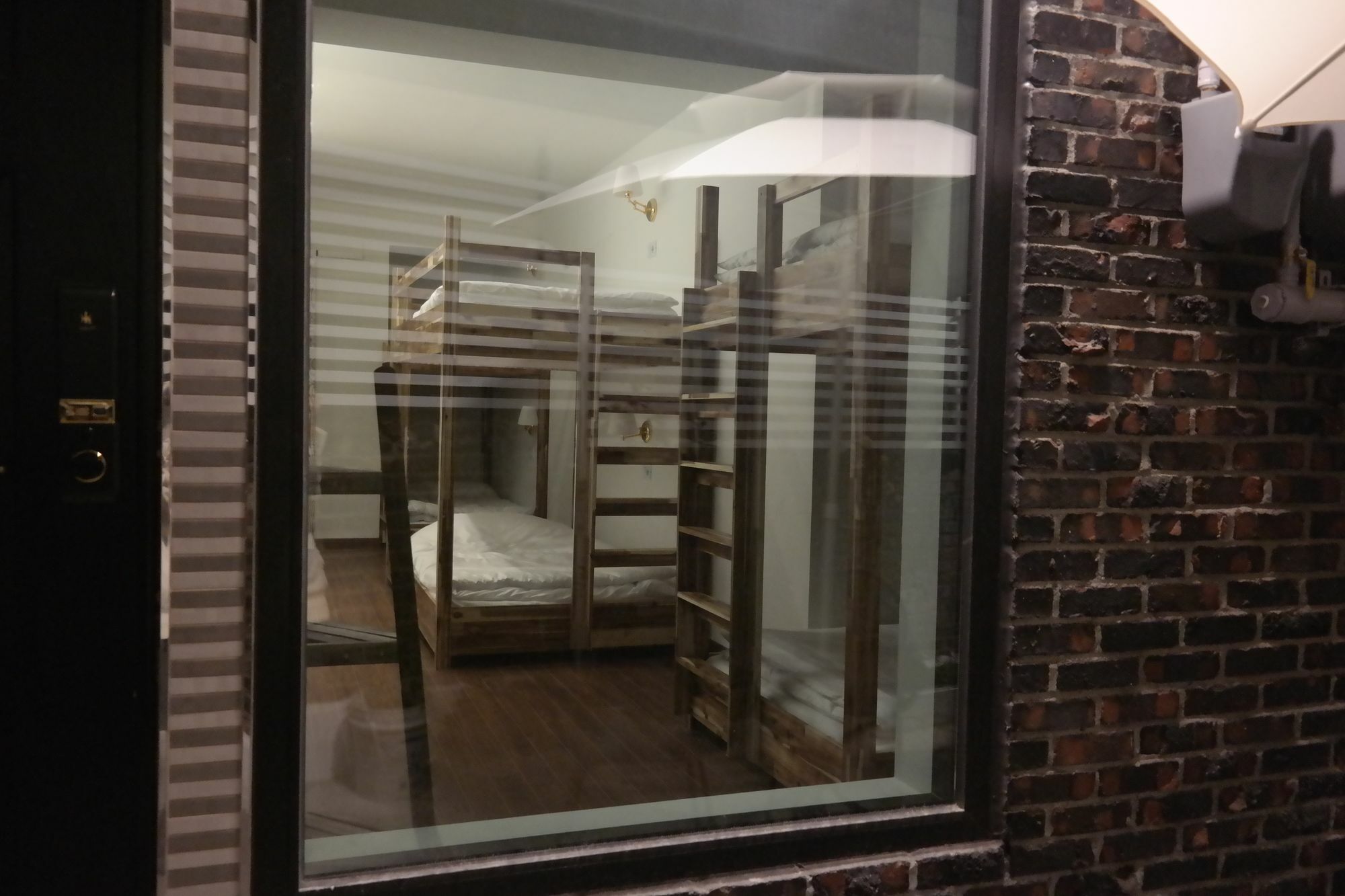 P.S Guesthouse Itaewon Сеул Экстерьер фото